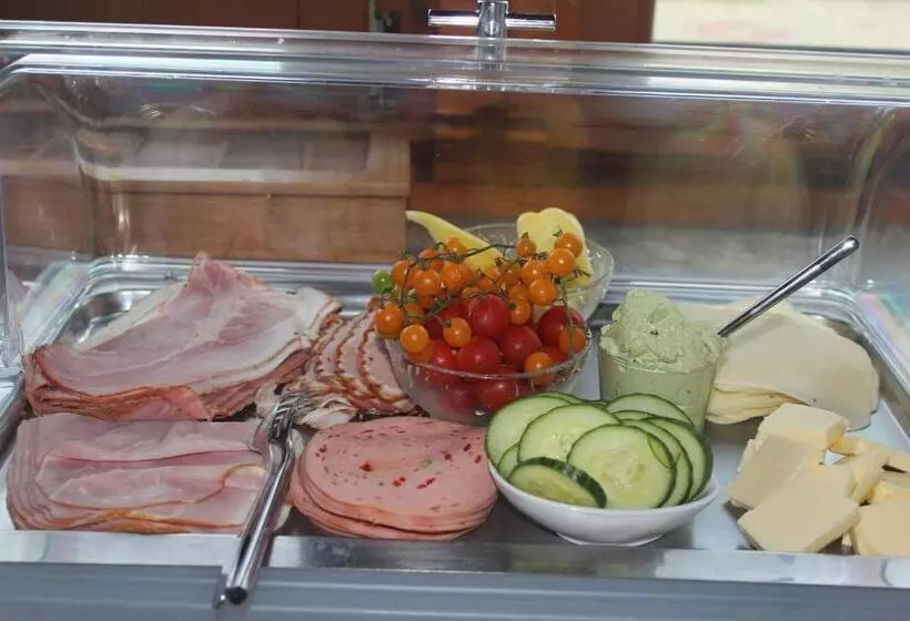 Aamiaismajoitus (B&B) Gästehaus Christa