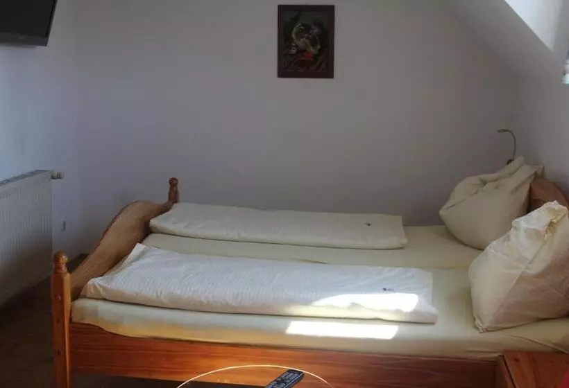 Aamiaismajoitus (B&B) Gästehaus Christa