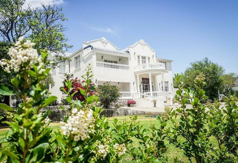 مبيت وإفطار Herberg Manor