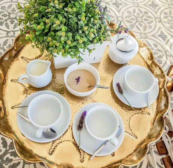 مبيت وإفطار Herberg Manor