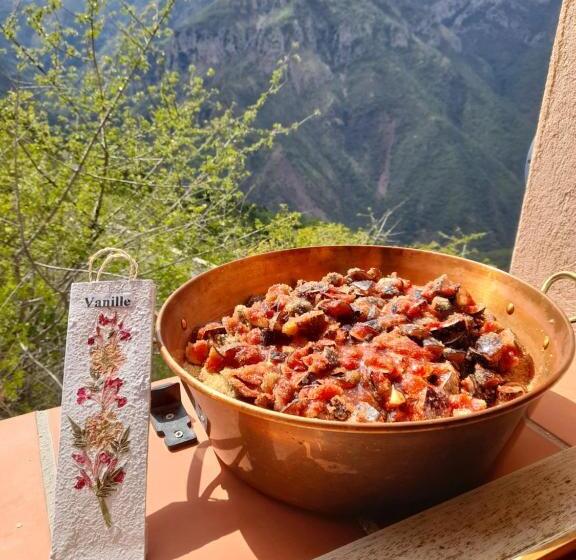 تختخواب و صبحانه Stella Alpina