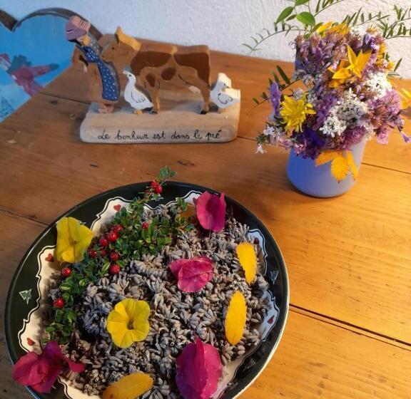 تختخواب و صبحانه Stella Alpina