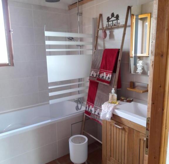 تختخواب و صبحانه Stella Alpina