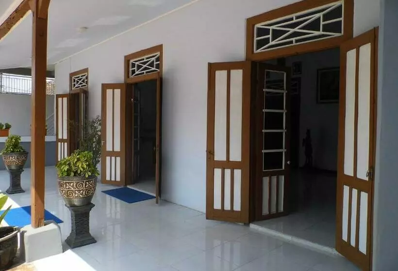 Hotel Ilhami Blitar