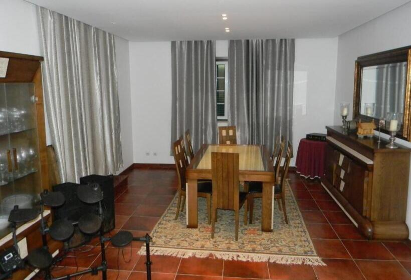 پانسیون Casa Estrada Da Guia