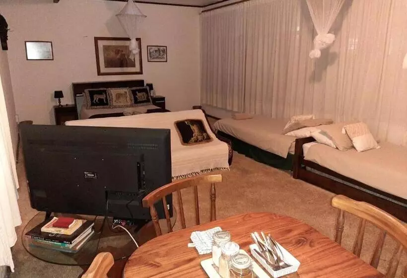 ペンション Elephant Walk Guesthouse And Back Packers