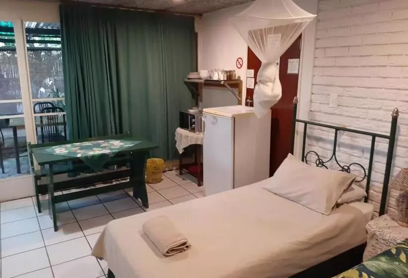 ペンション Elephant Walk Guesthouse And Back Packers