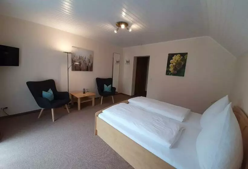 ペンション Haus Weingarten Appartements Zimmer
