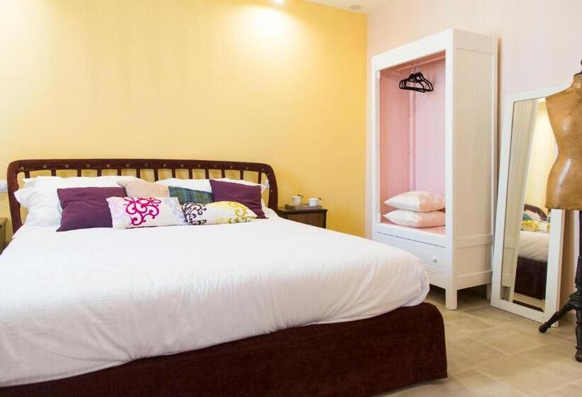 بنسيون Il Battello