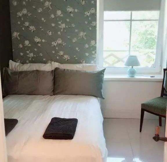 پانسیون Villa Kertelhof Guesthouse