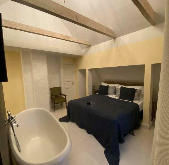 پانسیون Villa Kertelhof Guesthouse