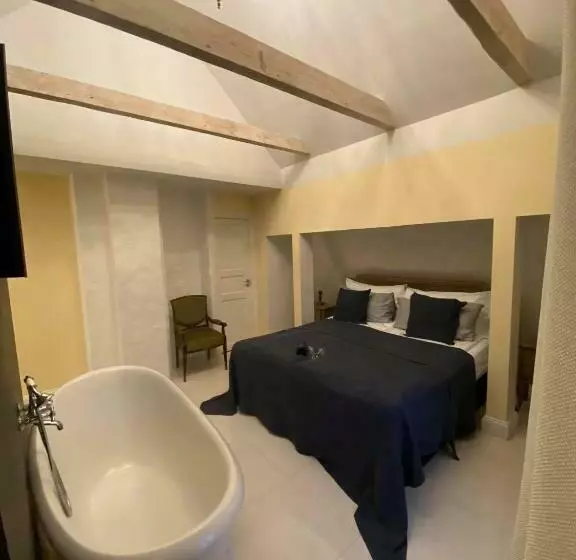 پانسیون Villa Kertelhof Guesthouse