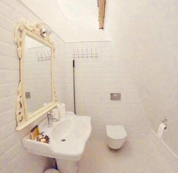 پانسیون Villa Kertelhof Guesthouse