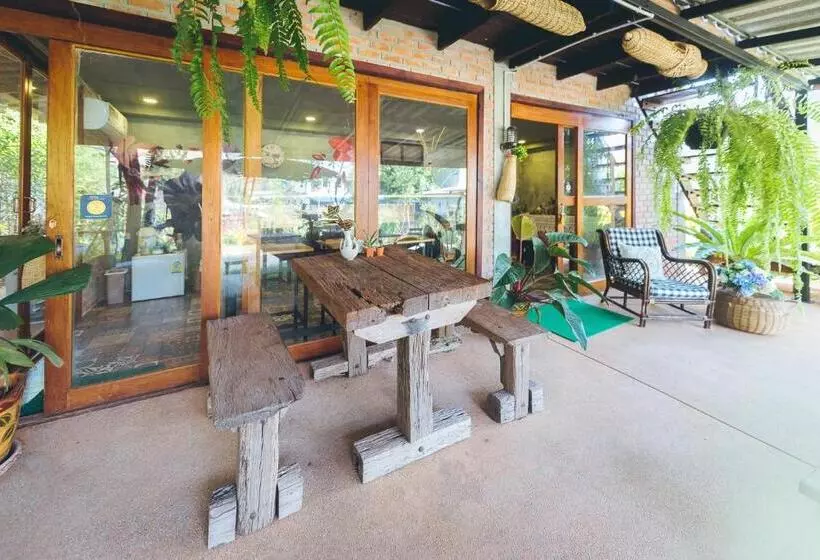 Retkeilymaja Wang Jai Kwang Space Inn