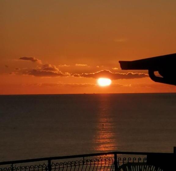 Bed and Breakfast Castello Di Sabbia