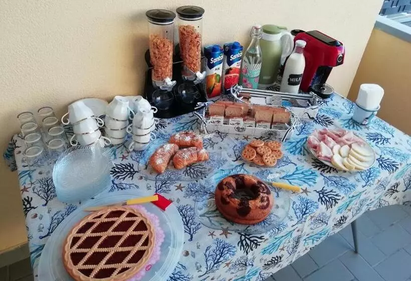 تختخواب و صبحانه Castello Di Sabbia