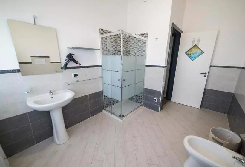 تختخواب و صبحانه Castello Di Sabbia