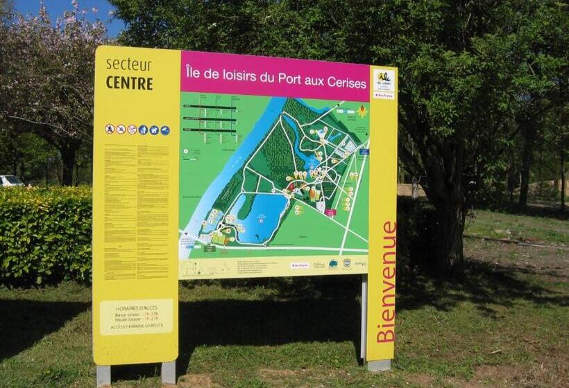 تختخواب و صبحانه Chambres D Hôtes Du Port Aux Cerises