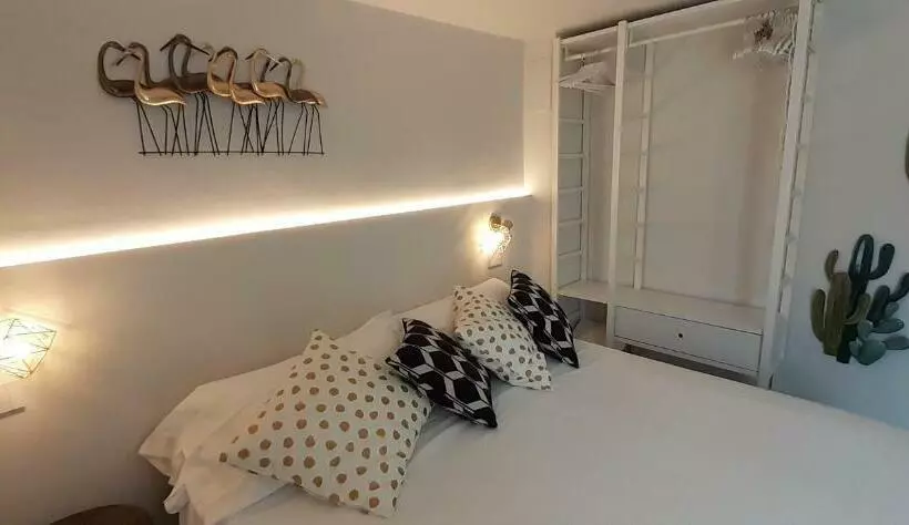 Majatalo Camere E Attico Al Mare