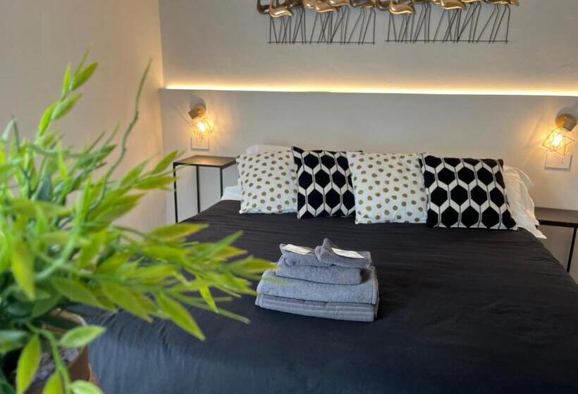 Pensjonat Camere E Attico Al Mare