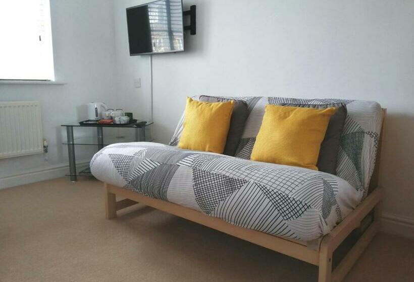 פנסיון Lanhydrock View