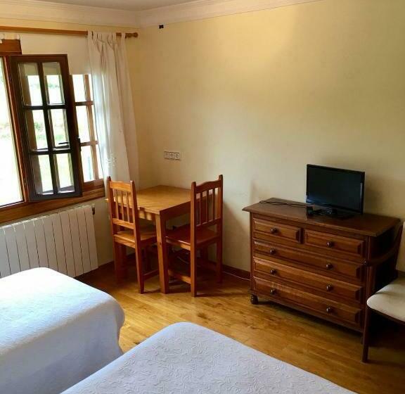 הוסטל Posada Adela