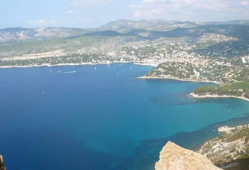 Aamiaismajoitus (B&B) Chez Mamouska