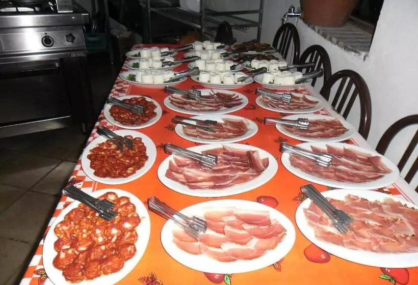 هتل Agriturismo Il Cappellano