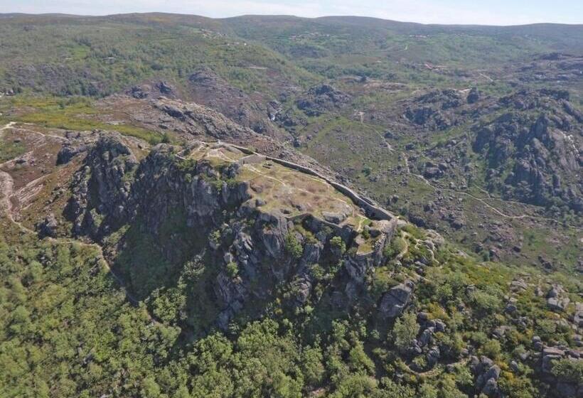 Отель Casa Dos Côtos