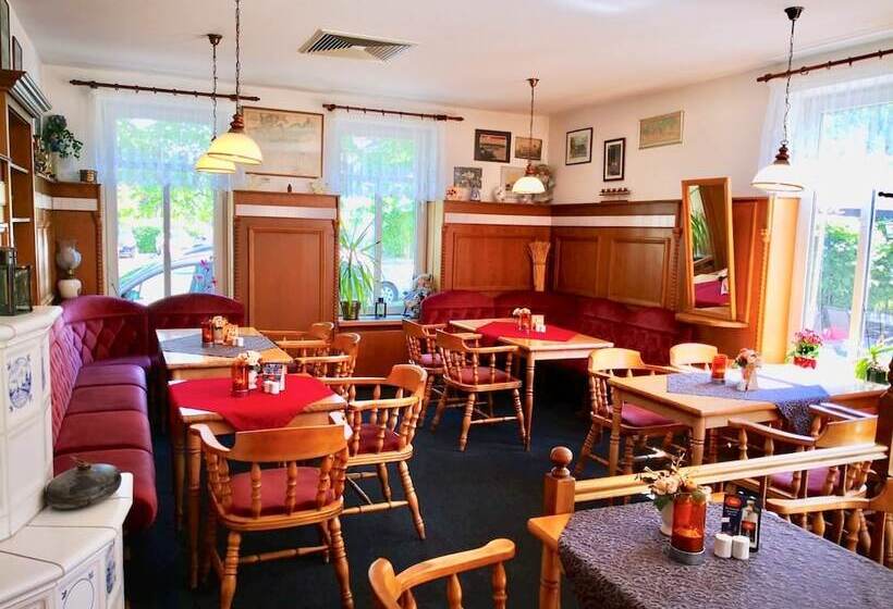 ホテル Villa Fröhlich