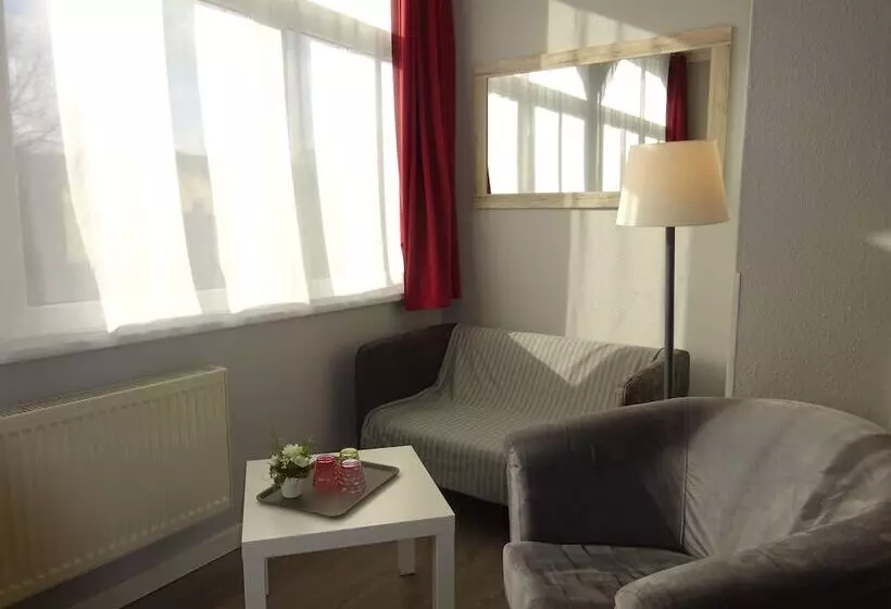 Hotelli Villa Fröhlich