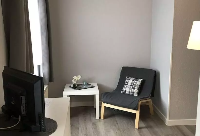 Hotelli Villa Fröhlich