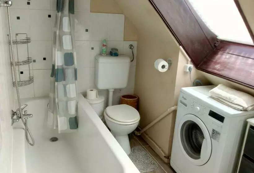 Majatalo Bristol Apartments