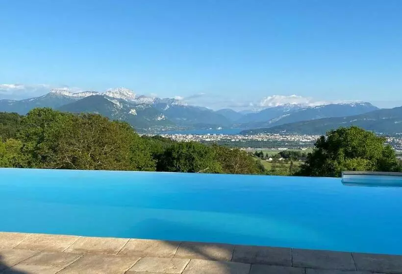 ペンション Chalet Le Pré De La Dame