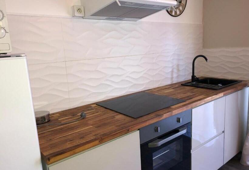 بنسيون 2 Pièces Indépendant Avec Son Jardinet Privé