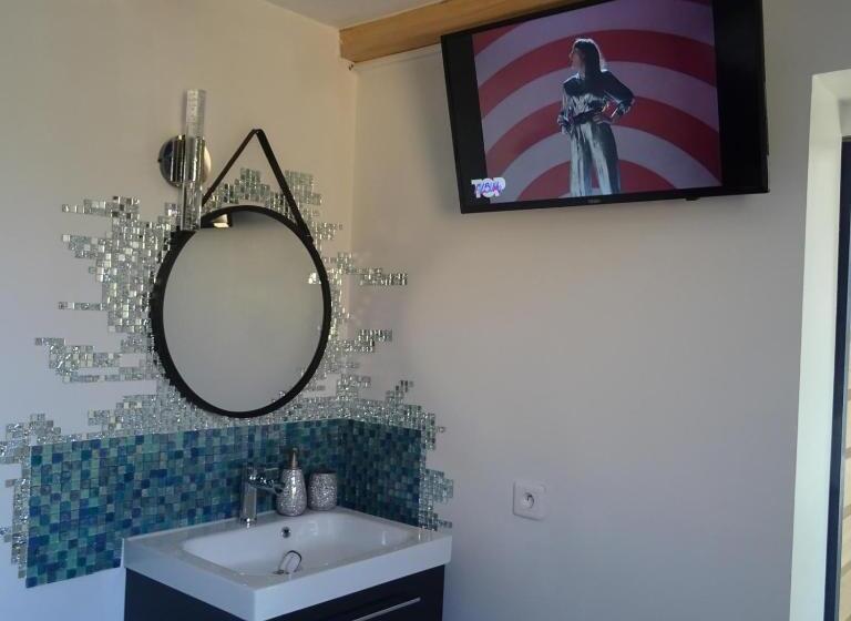 بنسيون 2 Pièces Indépendant Avec Son Jardinet Privé