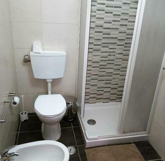 Пансион Sleep & Go Faro Airport Guest House