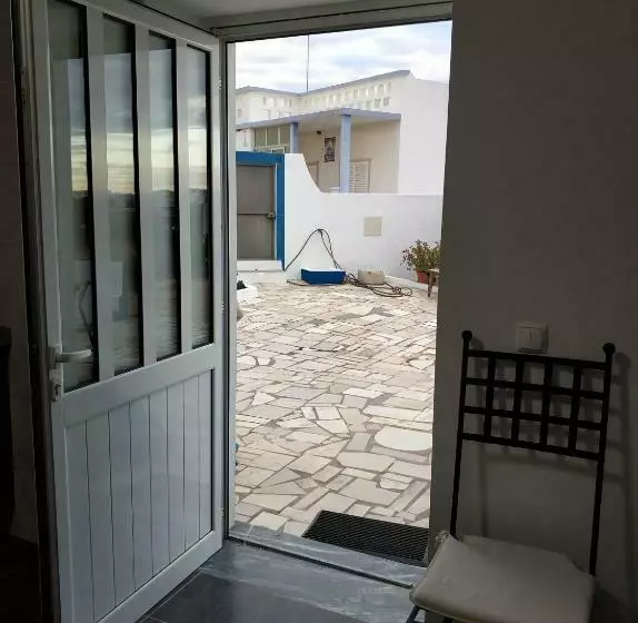 پانسیون Sleep & Go Faro Airport Guest House