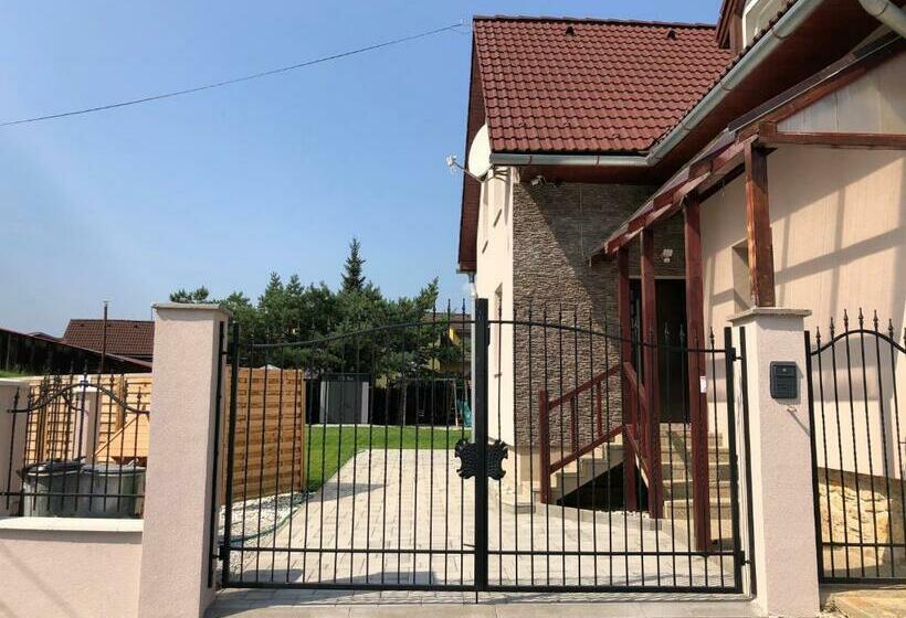 פנסיון Villa Rustica