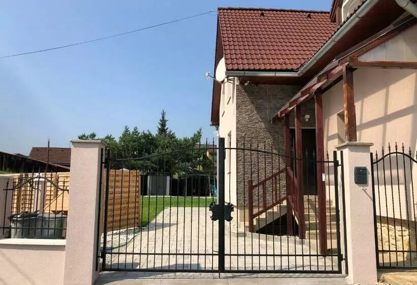 پانسیون Villa Rustica