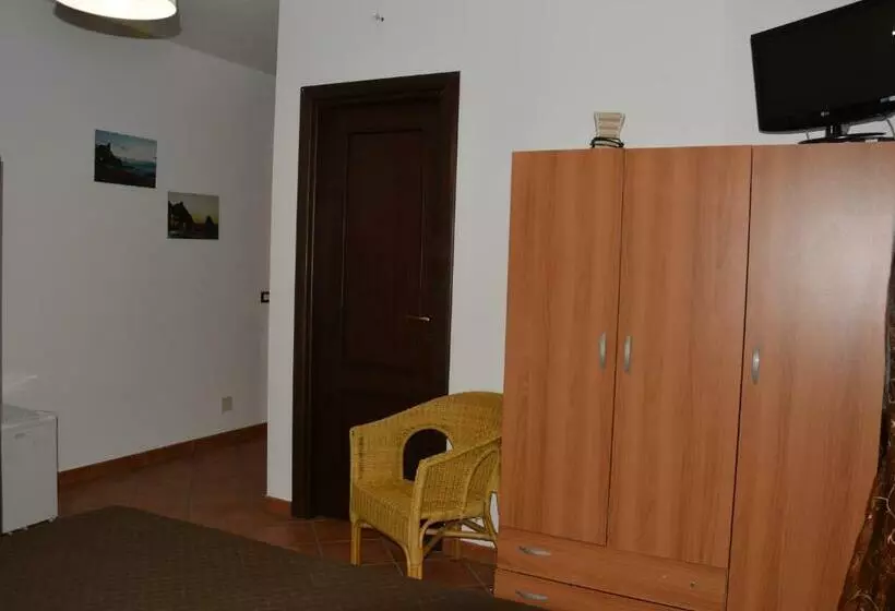 Aamiaismajoitus (B&B) A Due Passi Dal Mare