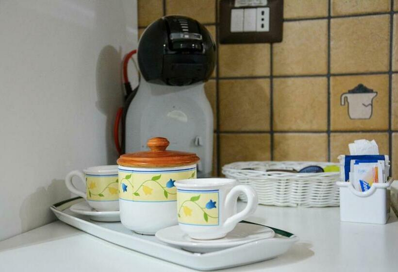 تختخواب و صبحانه A Due Passi Dal Mare