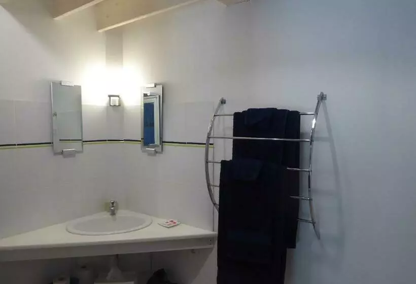 ベッドアンドブレックファースト Kerverh