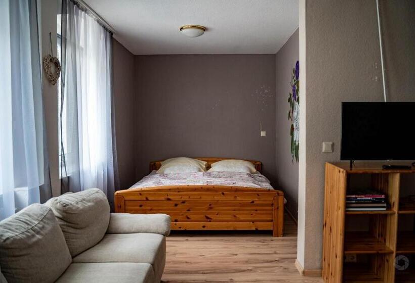 Bed and Breakfast Wild West