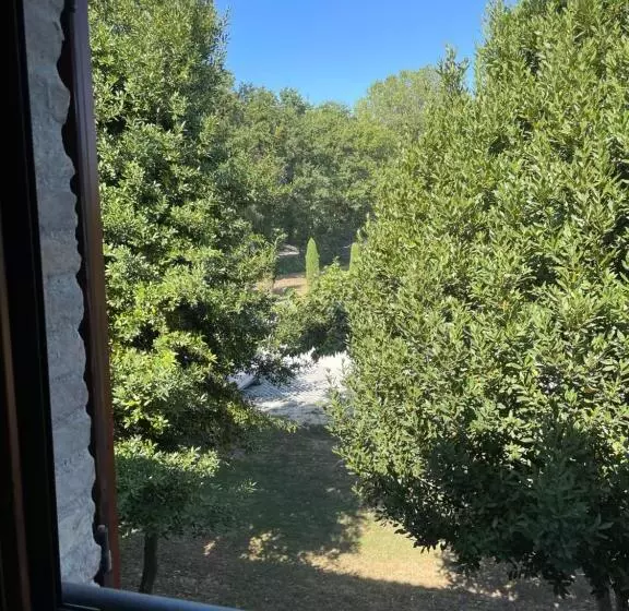 هتل Taverna Dei Guelfi