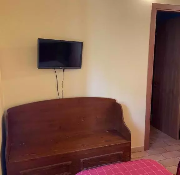 هتل Taverna Dei Guelfi