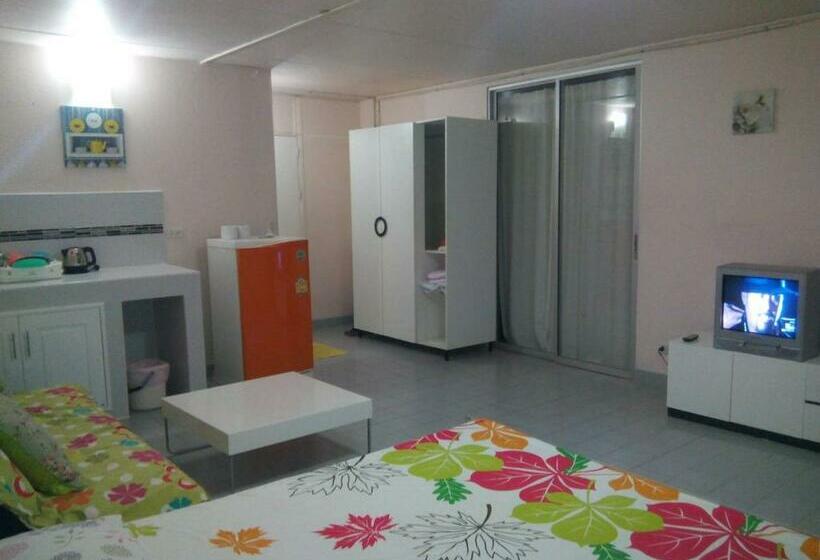 Impact Challenger Apartment Hostel Bangkok Thailand