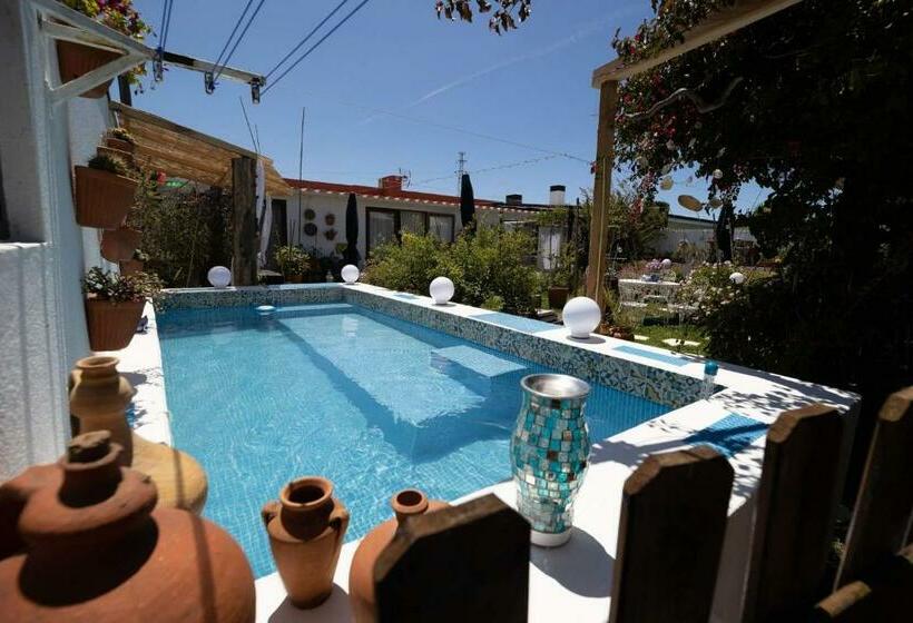 Пансион Beach House Babylon Guest House With Kitchenette And Garden