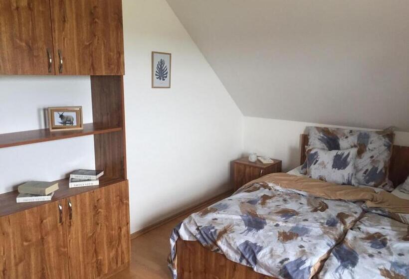 펜션 Dósa Tanya, Vendégház