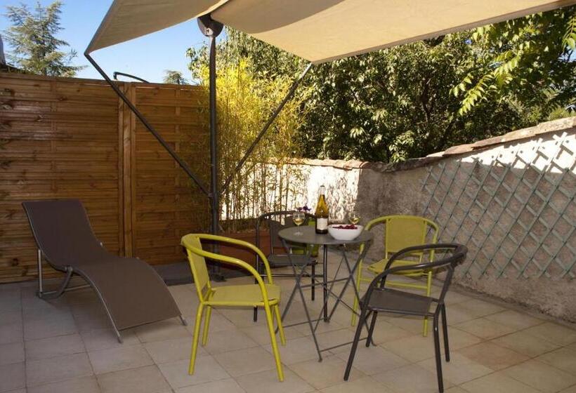 פנסיון Mas Des Falaises